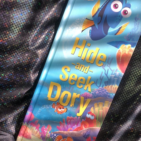 Disney Pixar Finding DORY Bundle EUC - Picture 4 of 8